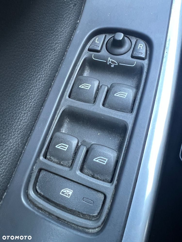 Volvo XC 60 D3 Geartronic Momentum - 38