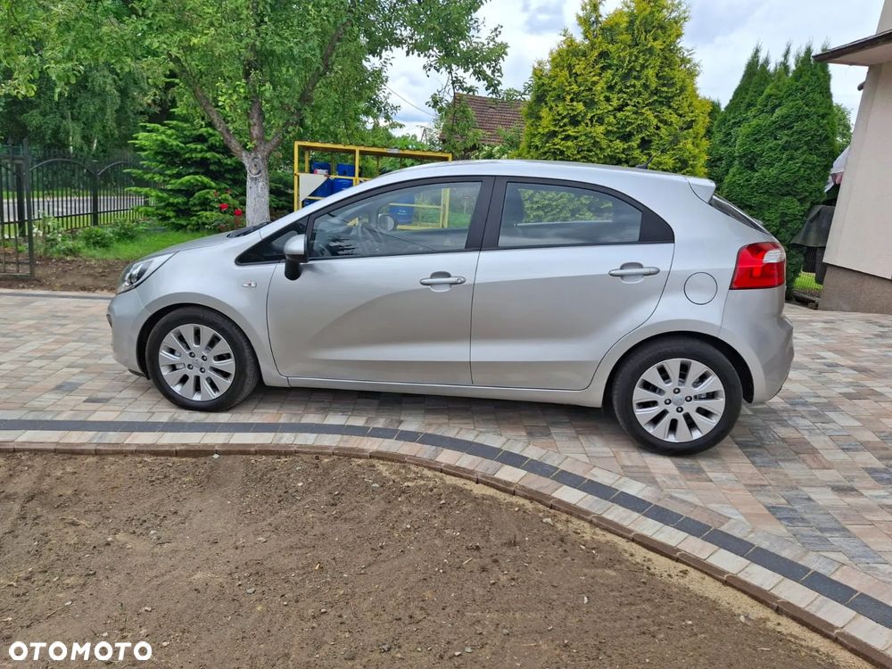 Kia Rio 1.2 ISG Dream Team Edition - 8