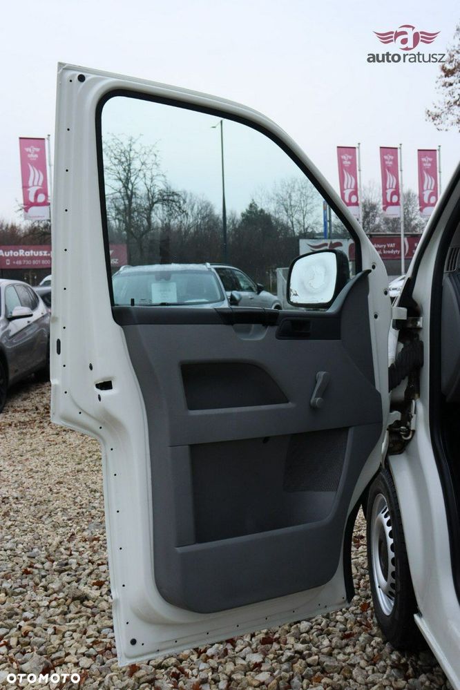 Volkswagen Transporter - 22