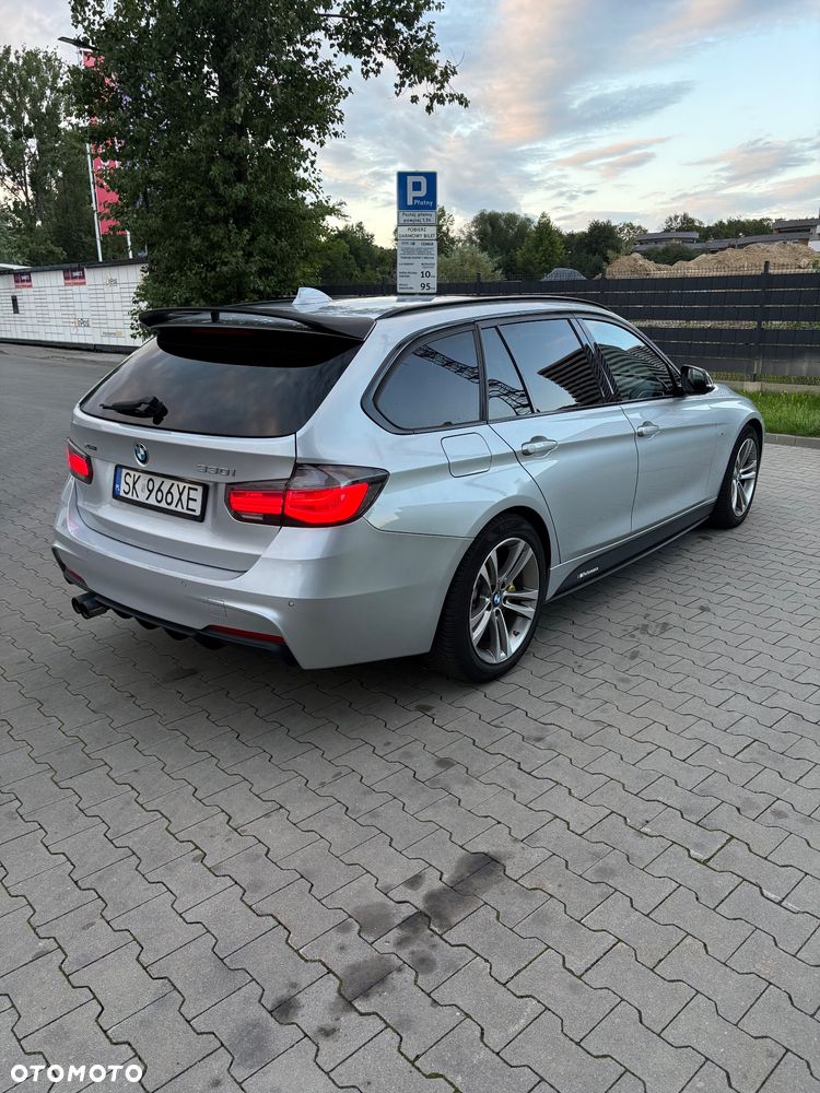 BMW Seria 3 330i xDrive M Sport Sport - 4