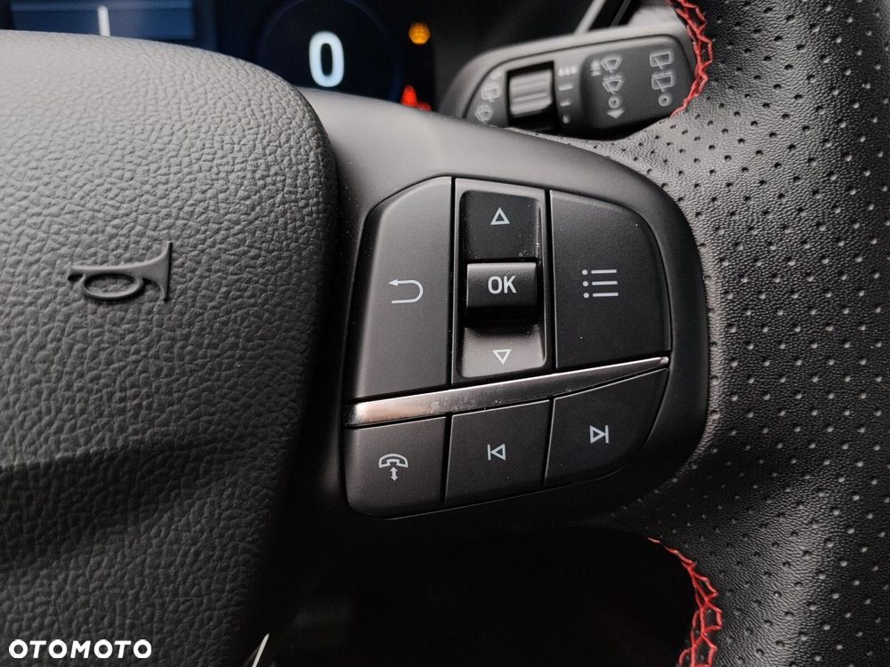 Ford Kuga - 26