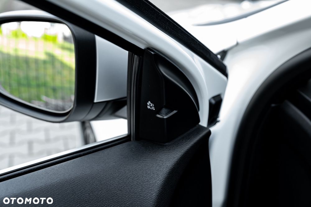 Volvo V40 D2 Geartronic RDesign - 37