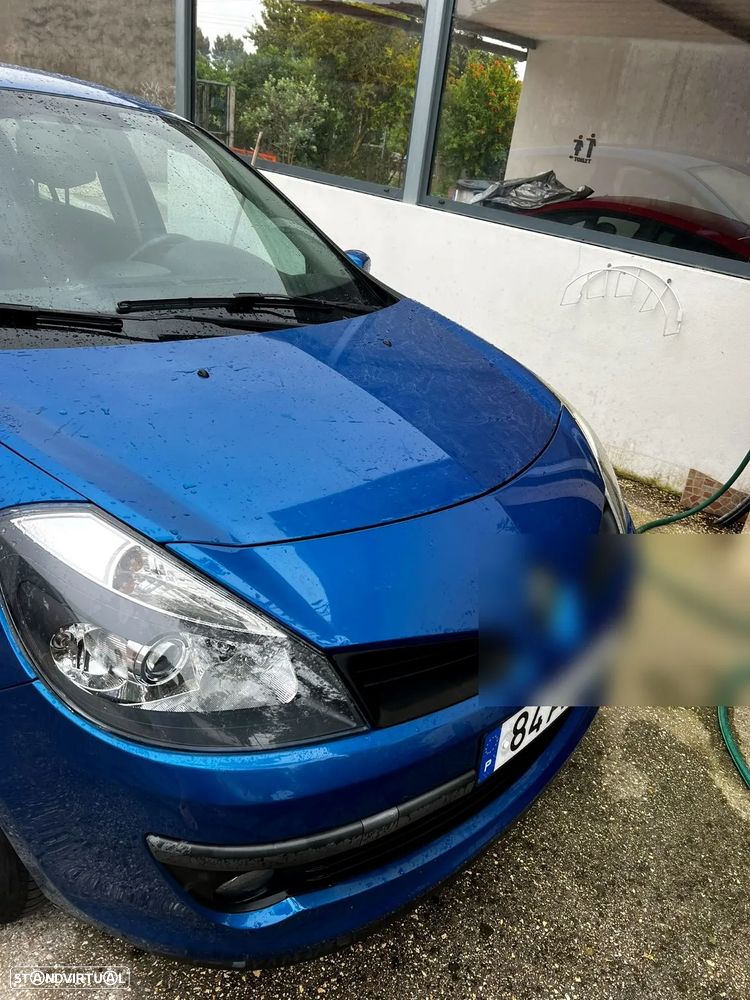 Renault Clio - 2
