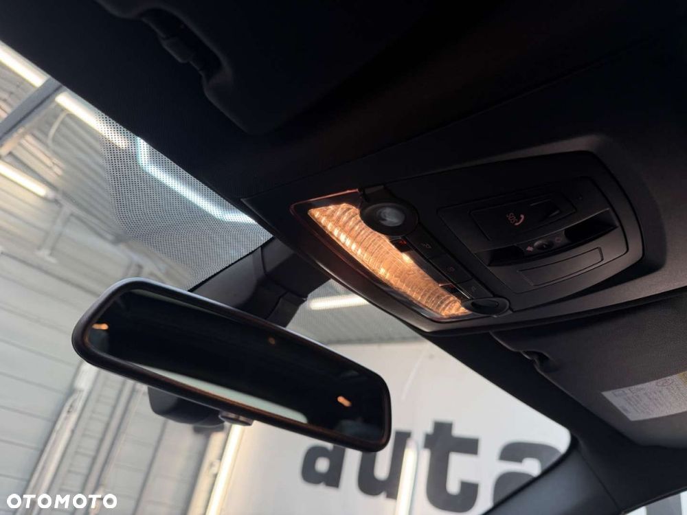 BMW X3 xDrive20d - 23