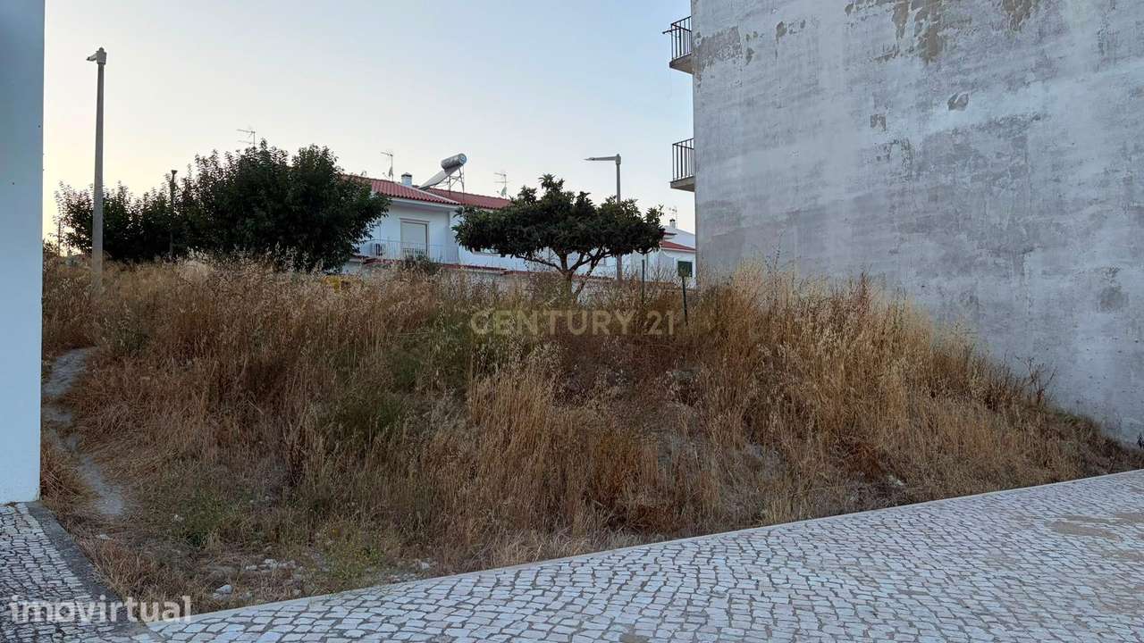 Terreno para Construção na Urbanização das Virtudes em Aveiras de Baix - Grande imagem: 3/8