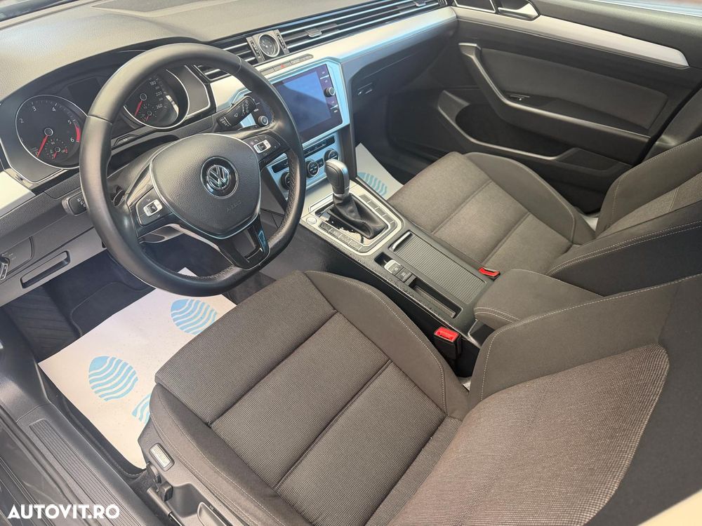 Volkswagen Passat 2.0 TDI SCR DSG Comfortline - 5
