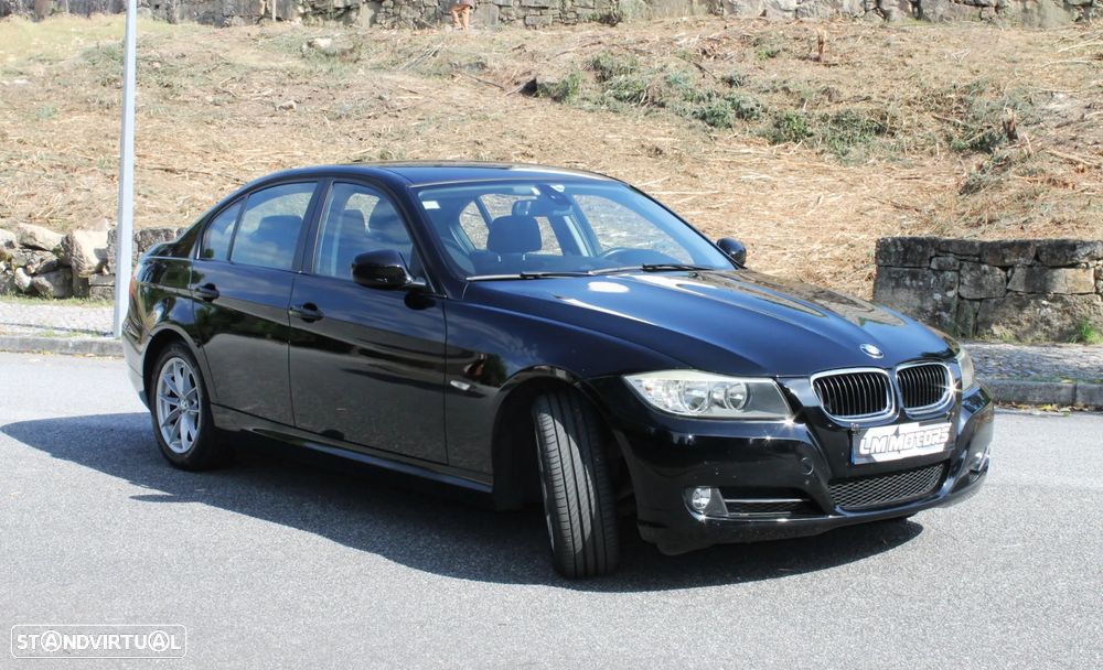 BMW 320 i Navigation - 4