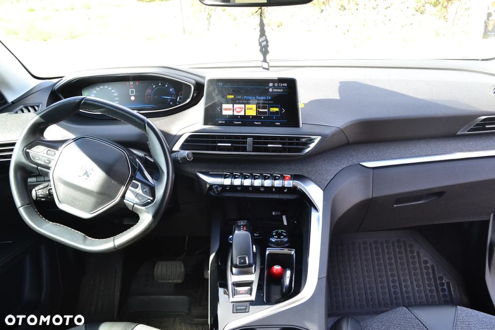 Peugeot 3008 1.2 PureTech GPF Allure S&S EAT8 - 24