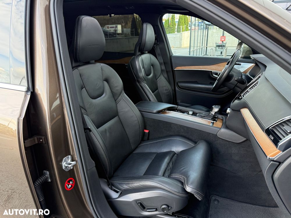 Volvo XC 90 D5 AWD Geartronic Inscription - 32