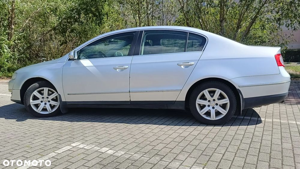 Volkswagen Passat 2.0 TDI Trendline - 3