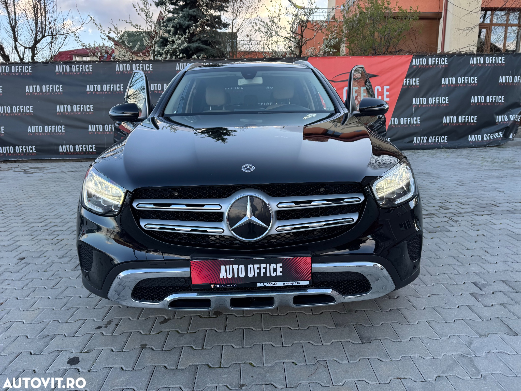 Mercedes-Benz GLC - 23