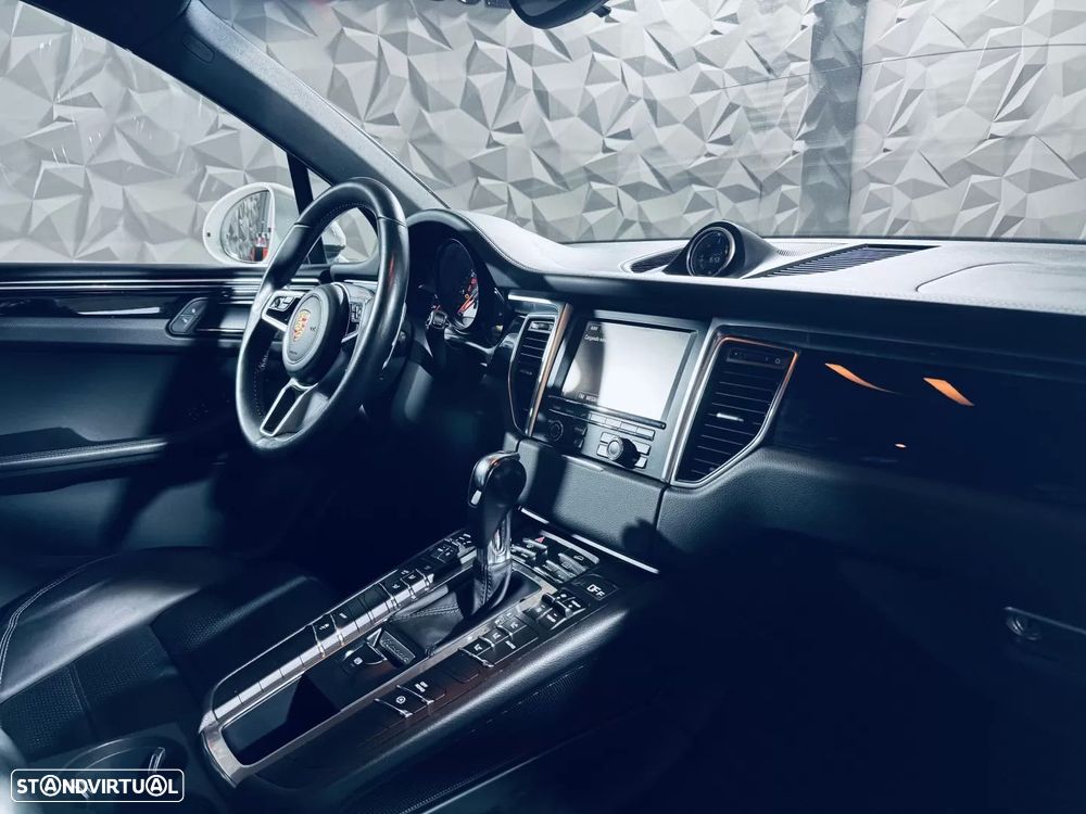 Porsche Macan S - 15