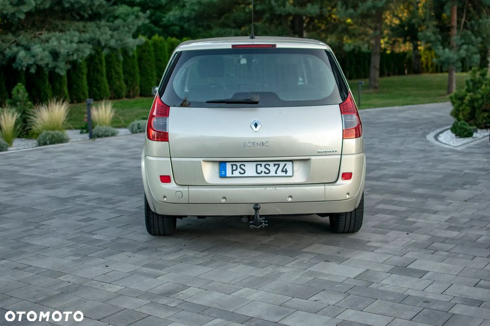Renault Grand Scenic - 28