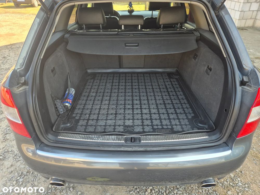 Audi A4 Avant 3.0 Quattro - 9