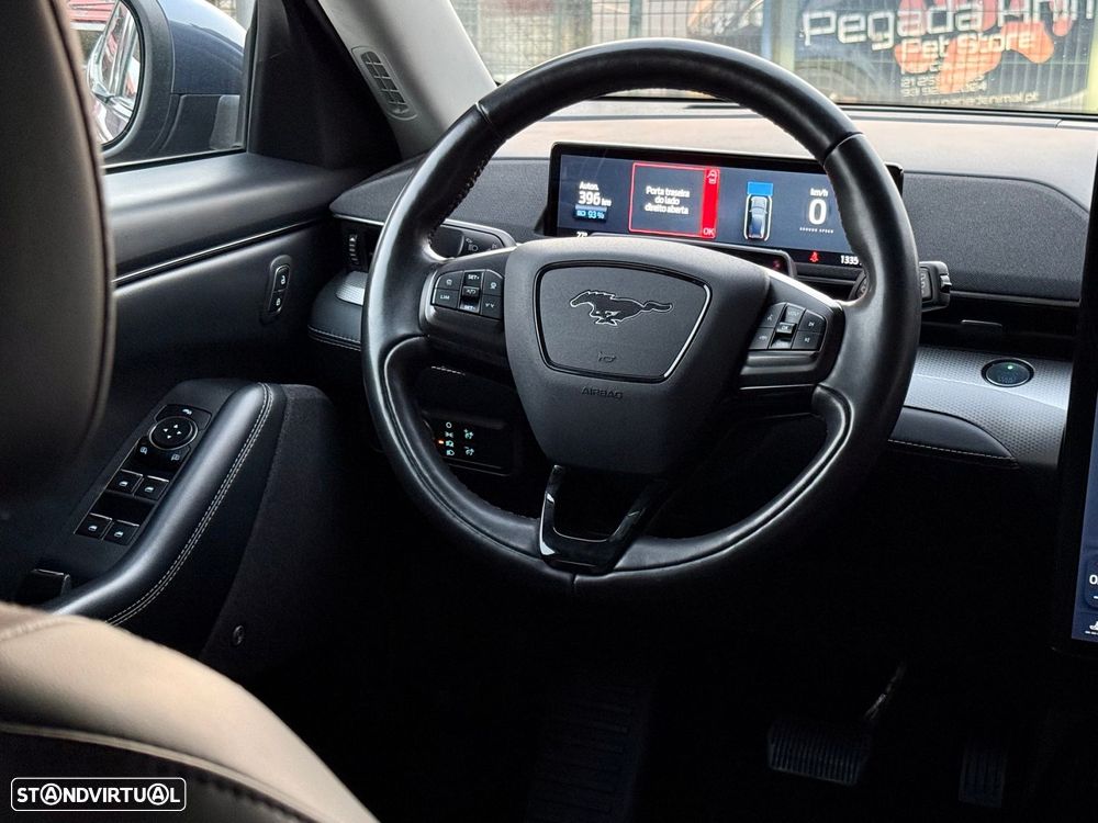 Ford Mustang Mach-E 75.7 kWh Premium AWD - 12