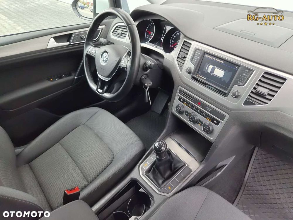 Volkswagen Golf Sportsvan - 25
