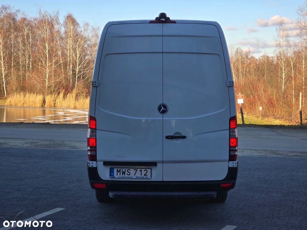 Mercedes-Benz Sprnter - 8