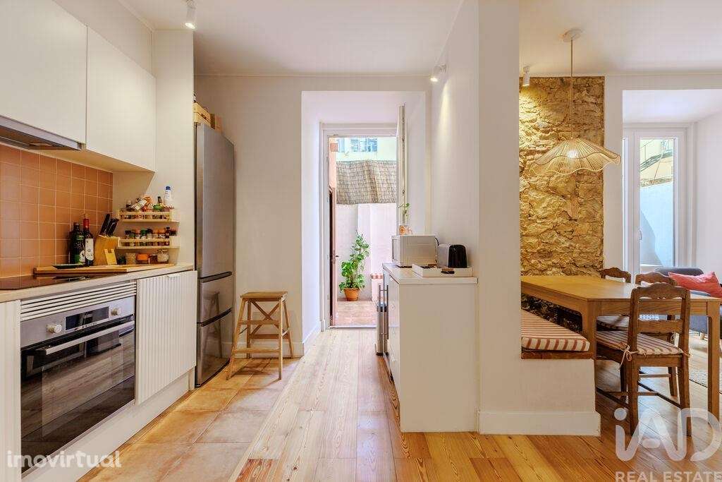 Apartamento T3 em Campo de Ourique de 100 m2 - Grande imagem: 2/38