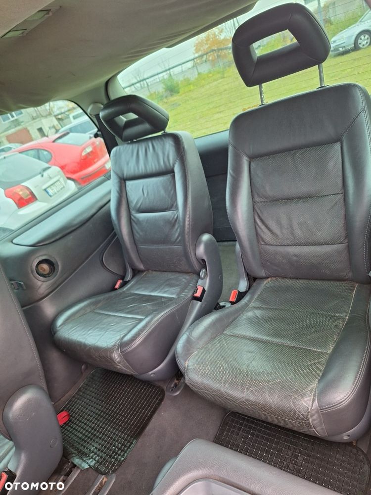 Ford Galaxy - 6