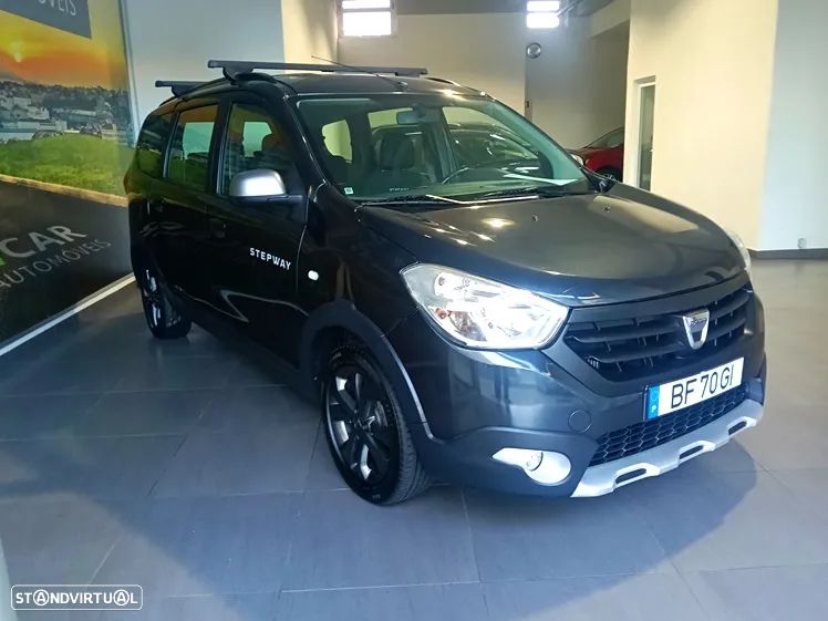 Dacia Lodgy TCe 115 Stepway - 3
