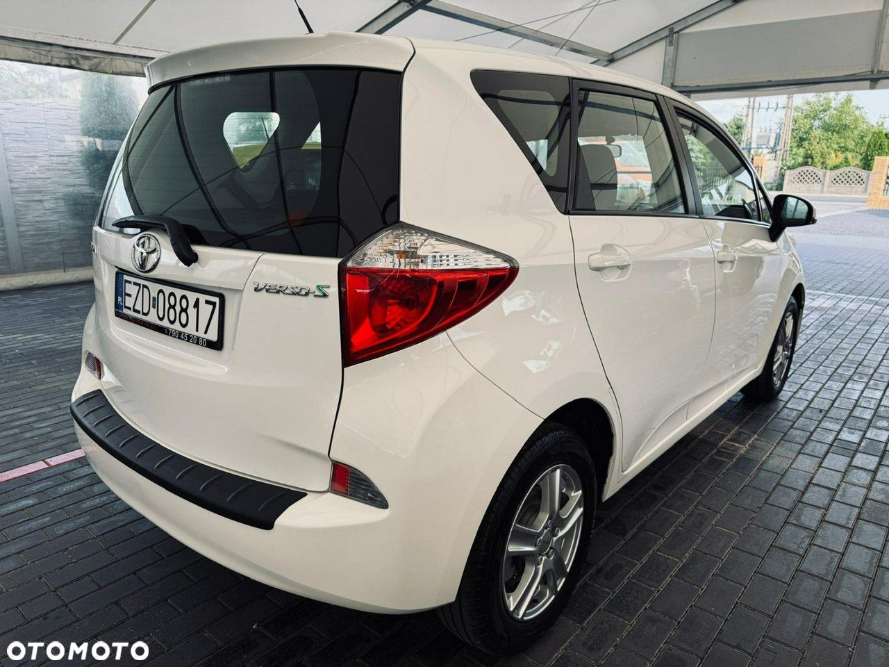 Toyota Verso S - 12