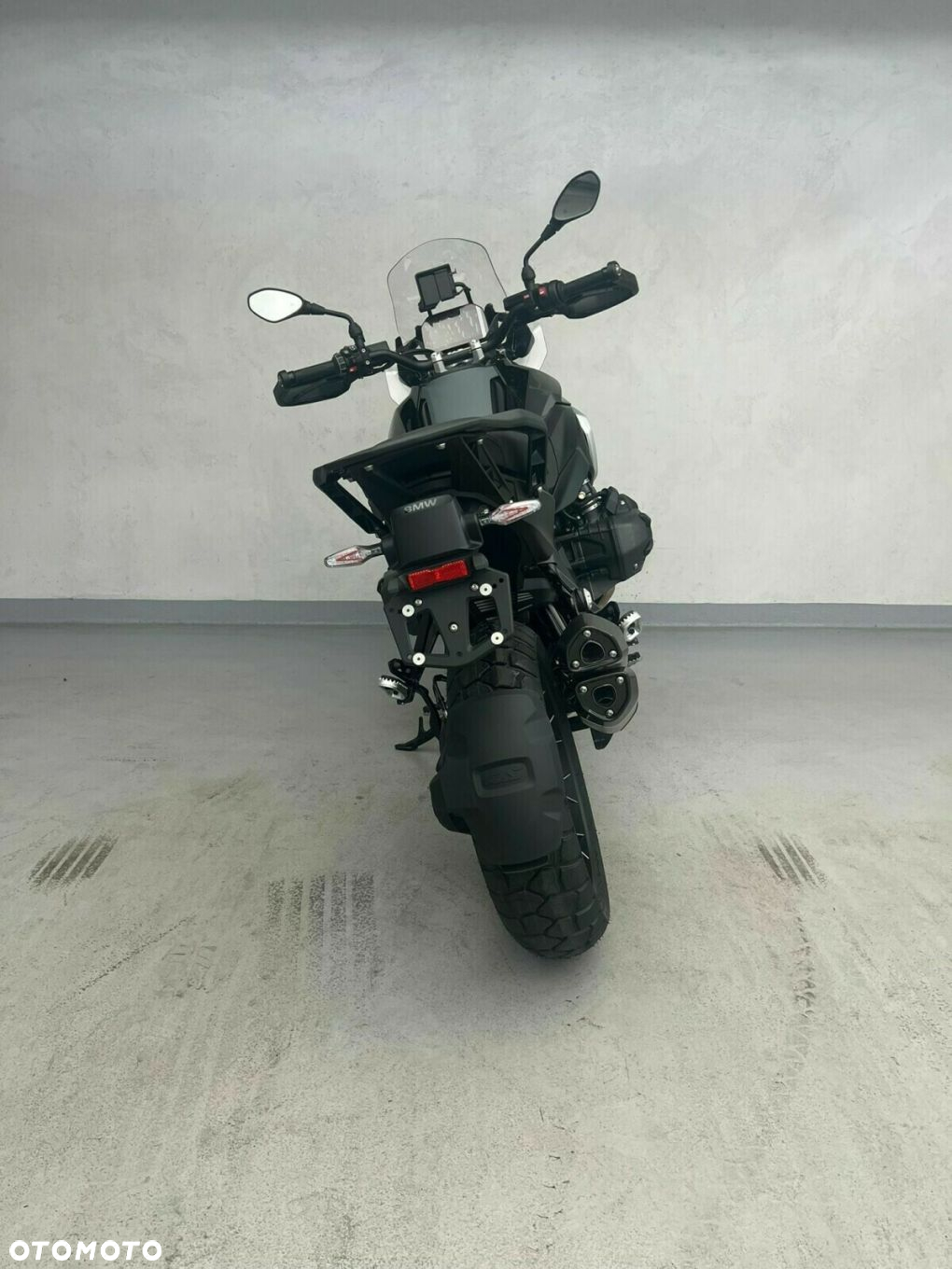BMW R - 6