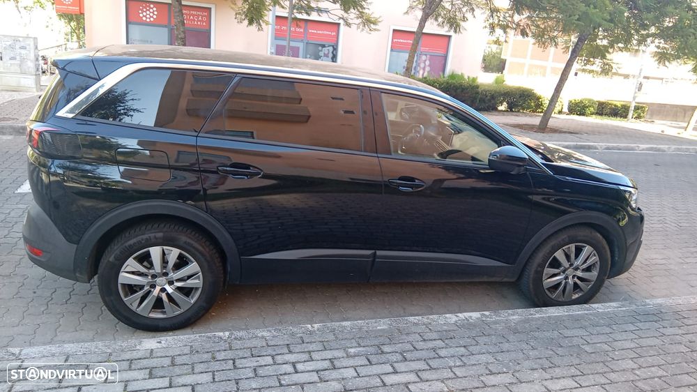 Peugeot 5008 2020 photo 3