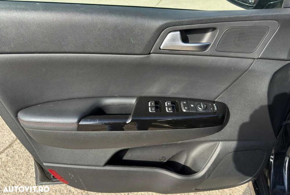 Kia Sportage 2.0 DSL 8AT HP 4x4 GT Line - 16