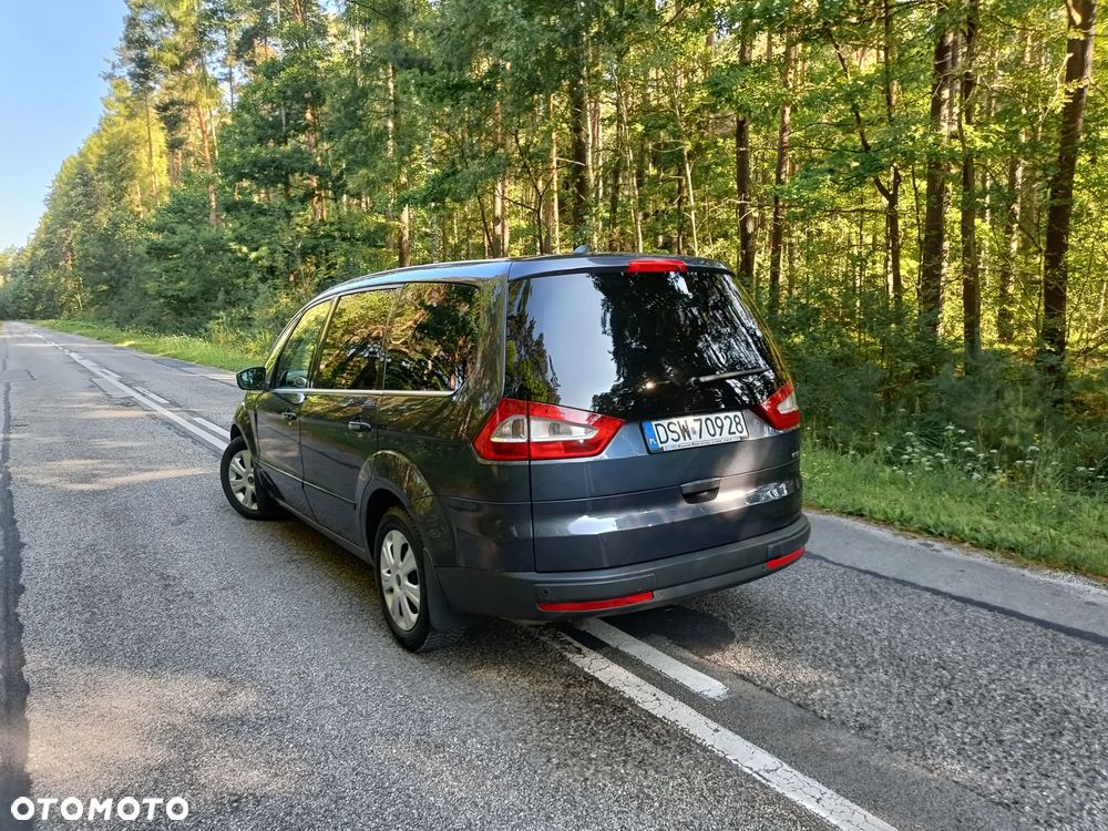 Ford Galaxy 2.0 TDCi Ghia - 25