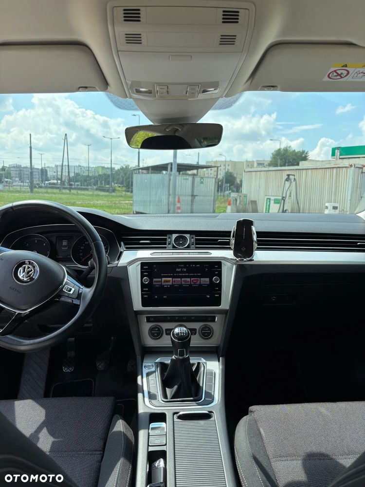 Volkswagen Passat 2.0 TDI BMT Comfortline - 8