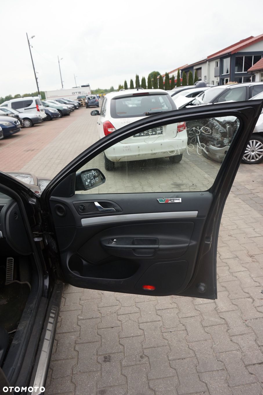 BOCZEK TAPICERKA DRZWI PRAWY PRZÓD OCTAVIA II RS 1Z3 LB LIFTBACK SKÓRA SKODA 2004-2008 - 1
