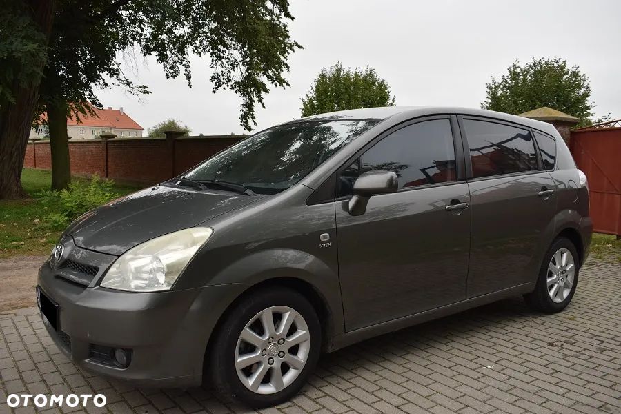 Toyota Corolla Verso 1.8 Gold - 1