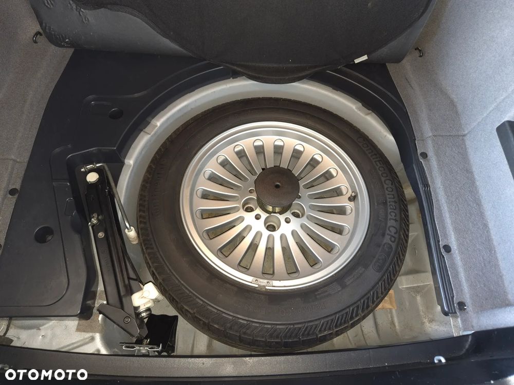 BMW Seria 5 - 16