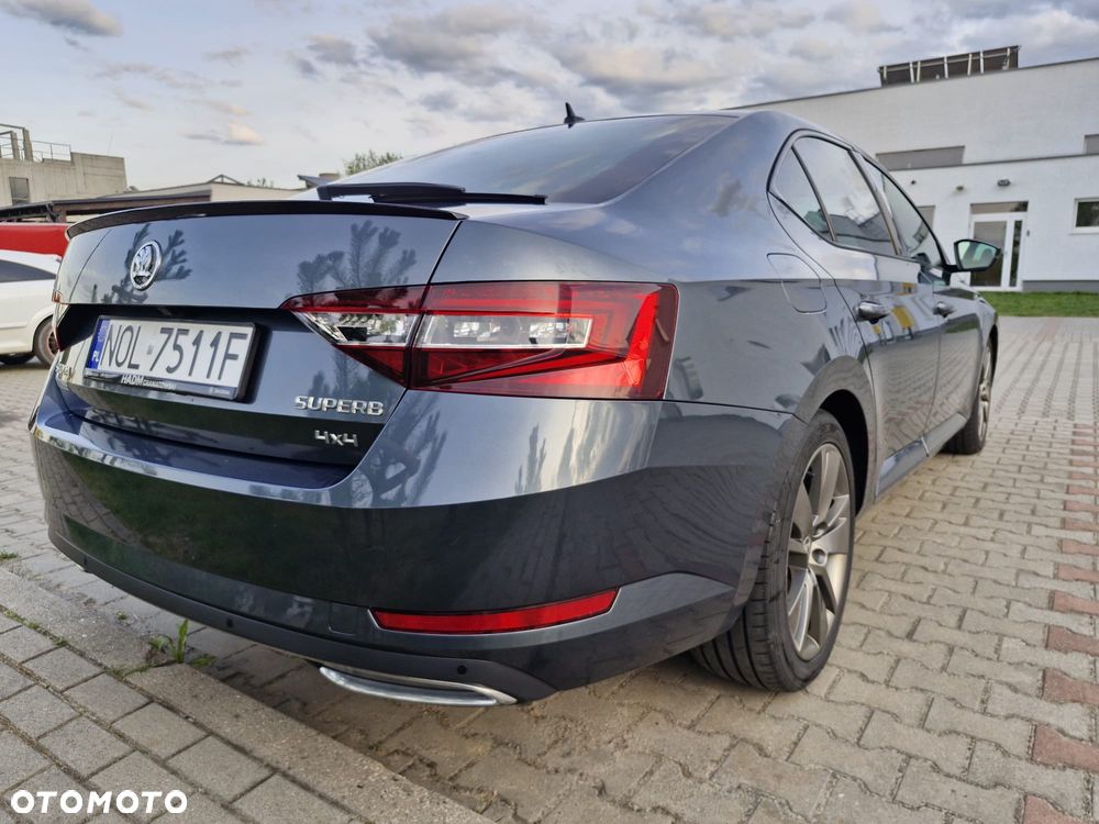 Skoda Superb 2.0 TDI 4x4 Sportline DSG - 4