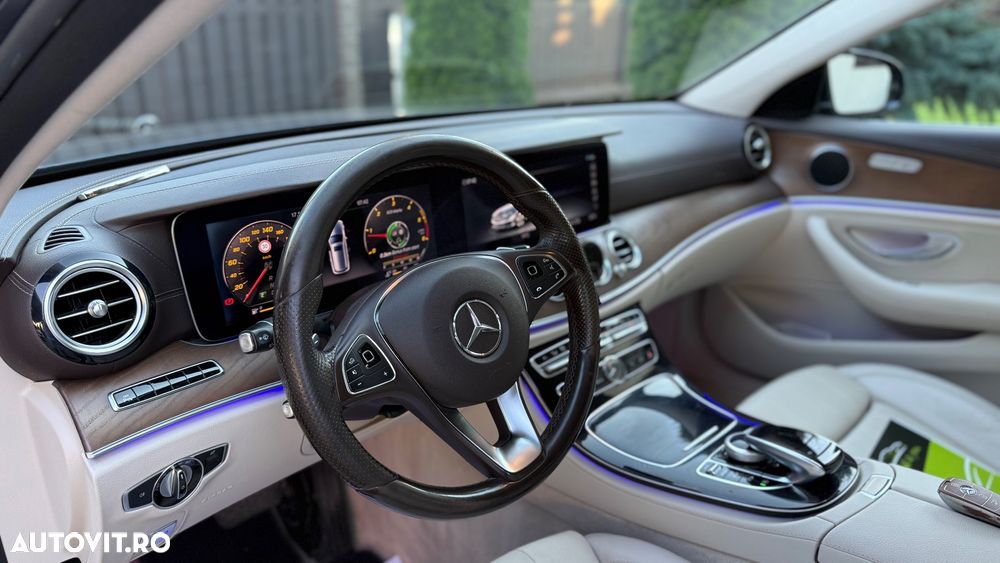 Mercedes-Benz E 220 d 4Matic T 9G-TRONIC Avantgarde - 10