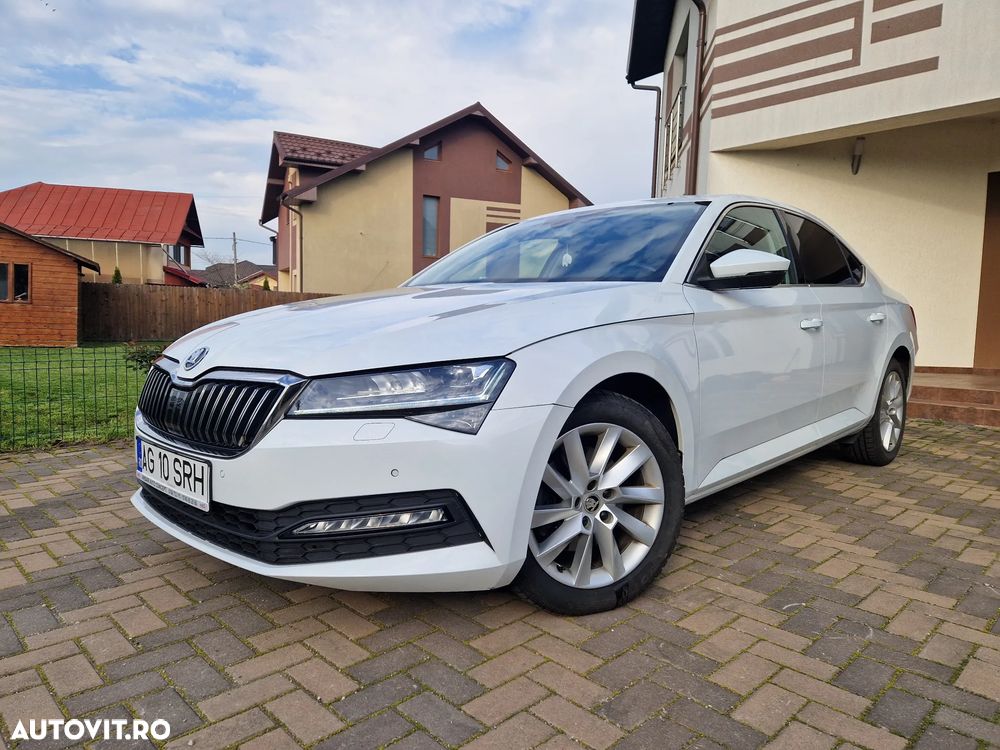Skoda Superb 2.0 TDI DSG Ambition - 1