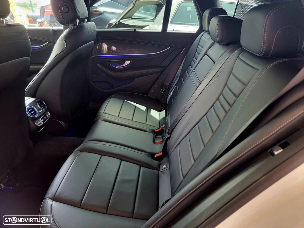 Mercedes-Benz E 220 d AMG Line - 38