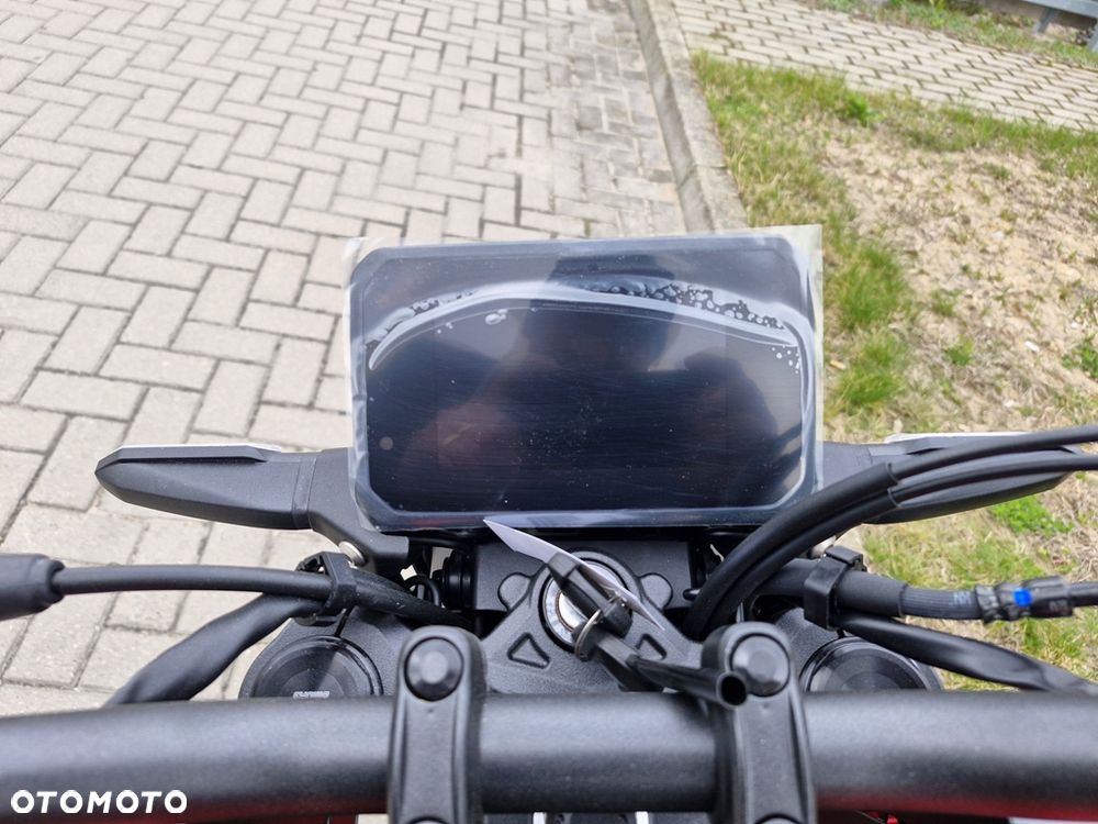 Honda CB - 8