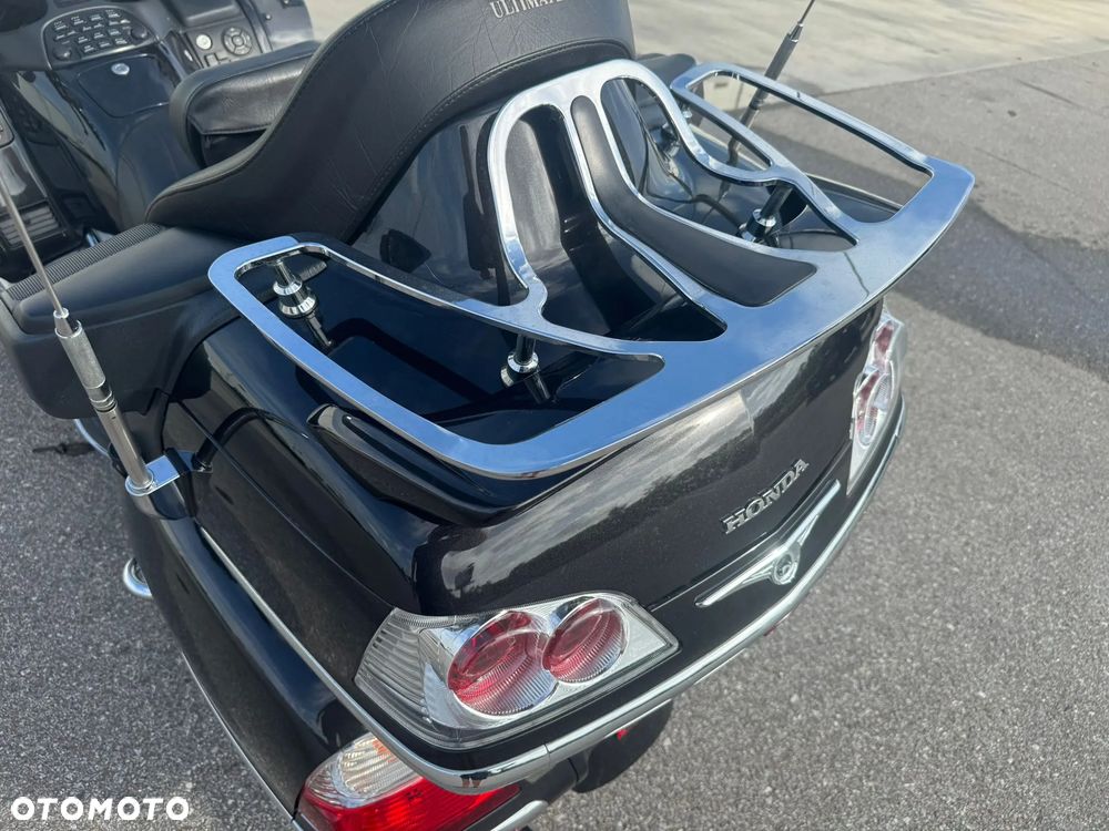 Honda GL - 27