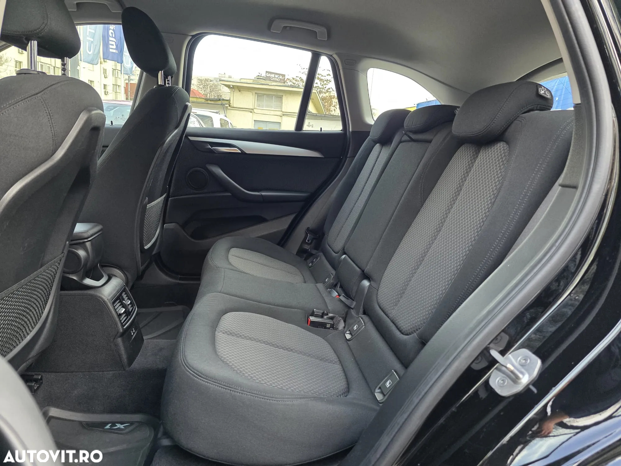 BMW X1 - 24
