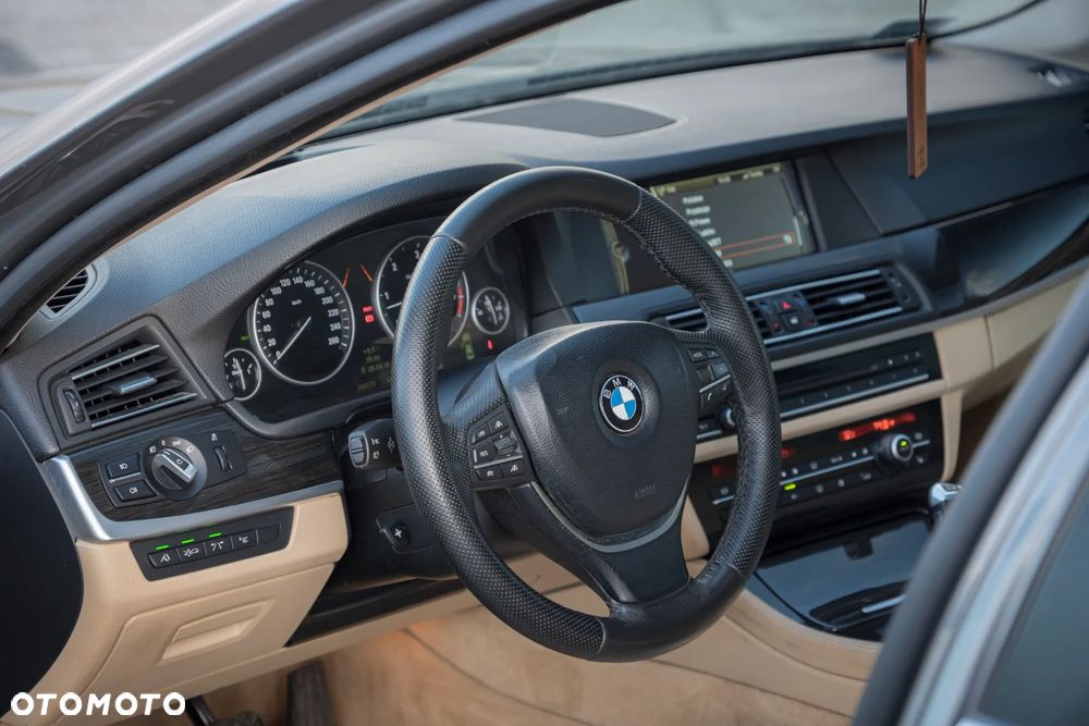 BMW Seria 5 530d - 8