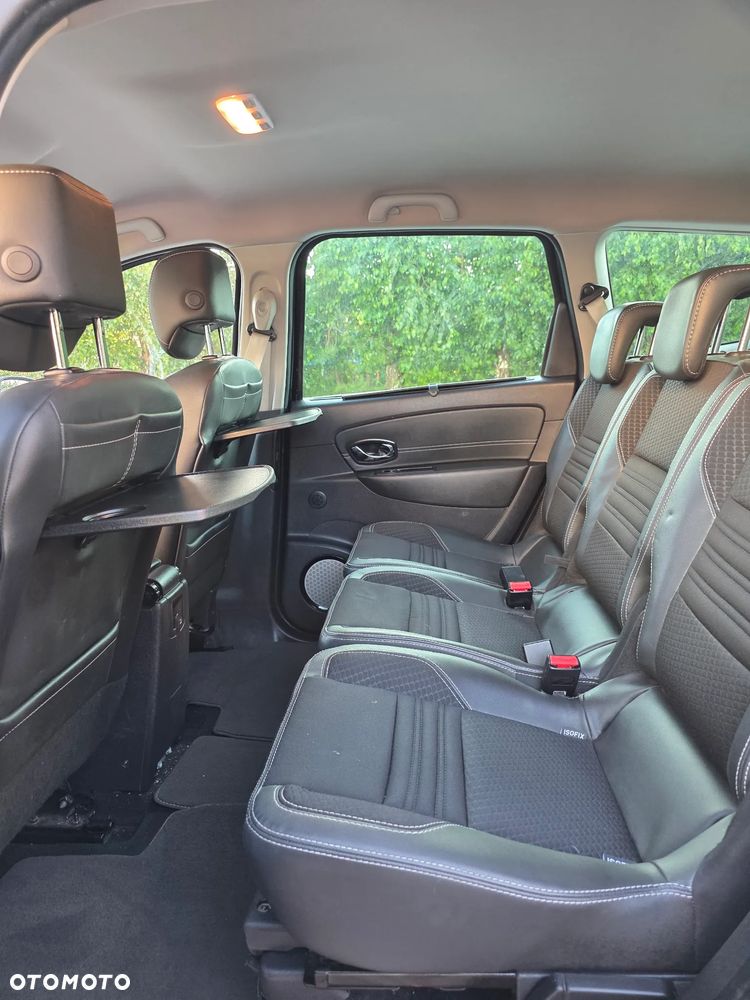 Renault Grand Scenic ENERGY TCe 115 Bose Edition - 33