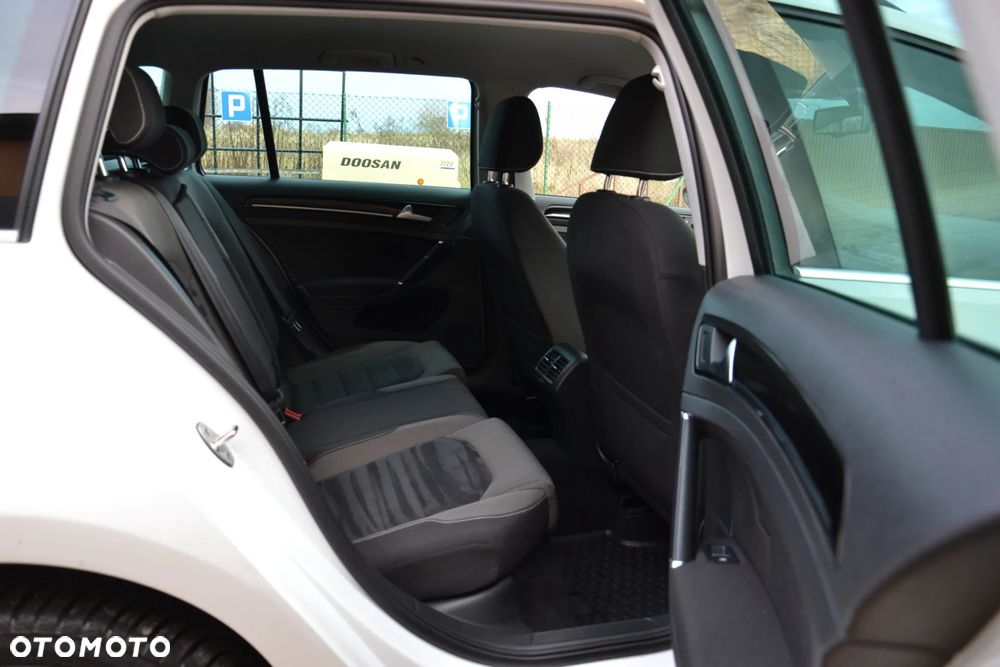 Volkswagen Golf 2.0 TDI 4Motion (BlueMotion Technology) Highline - 33