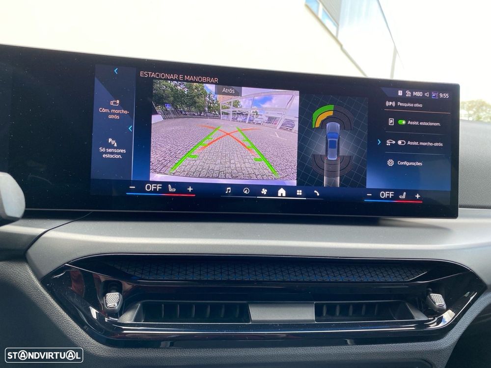 BMW 320 d Touring Auto - 11