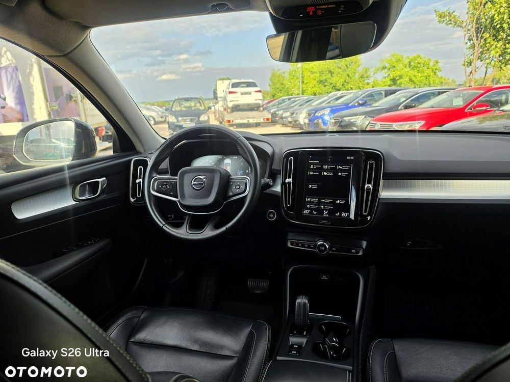 Volvo XC 40 - 35