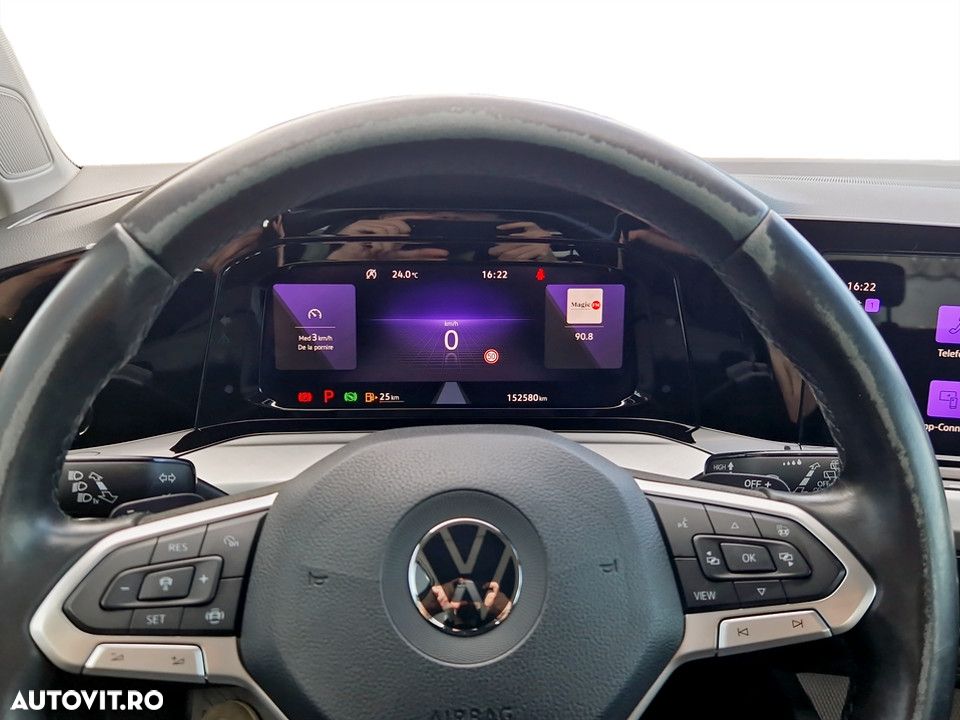 Volkswagen Golf 1.5 eTSI ACT DSG MHEV Life - 18