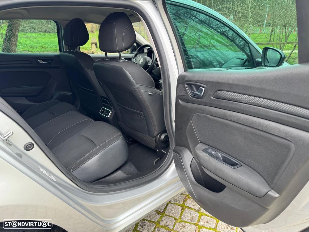 Renault Mégane - 17