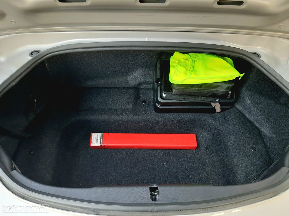 Mazda MX-5 1.5 RF Sky-G Exclusive Line - 15