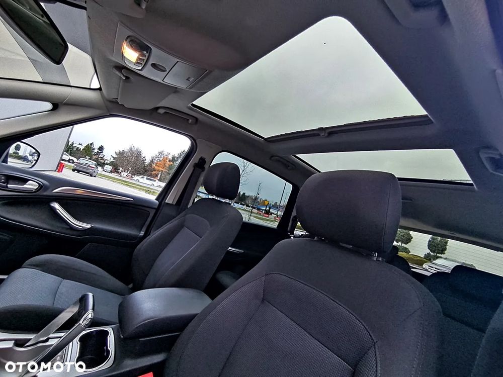 Ford S-Max 2.0 FF Titanium - 15