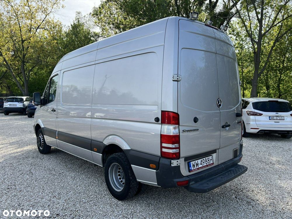 Mercedes-Benz Sprinter - 25